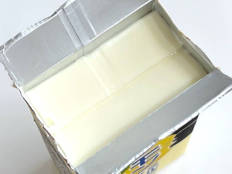 カルディのレモンミルクプリンを開封した様子