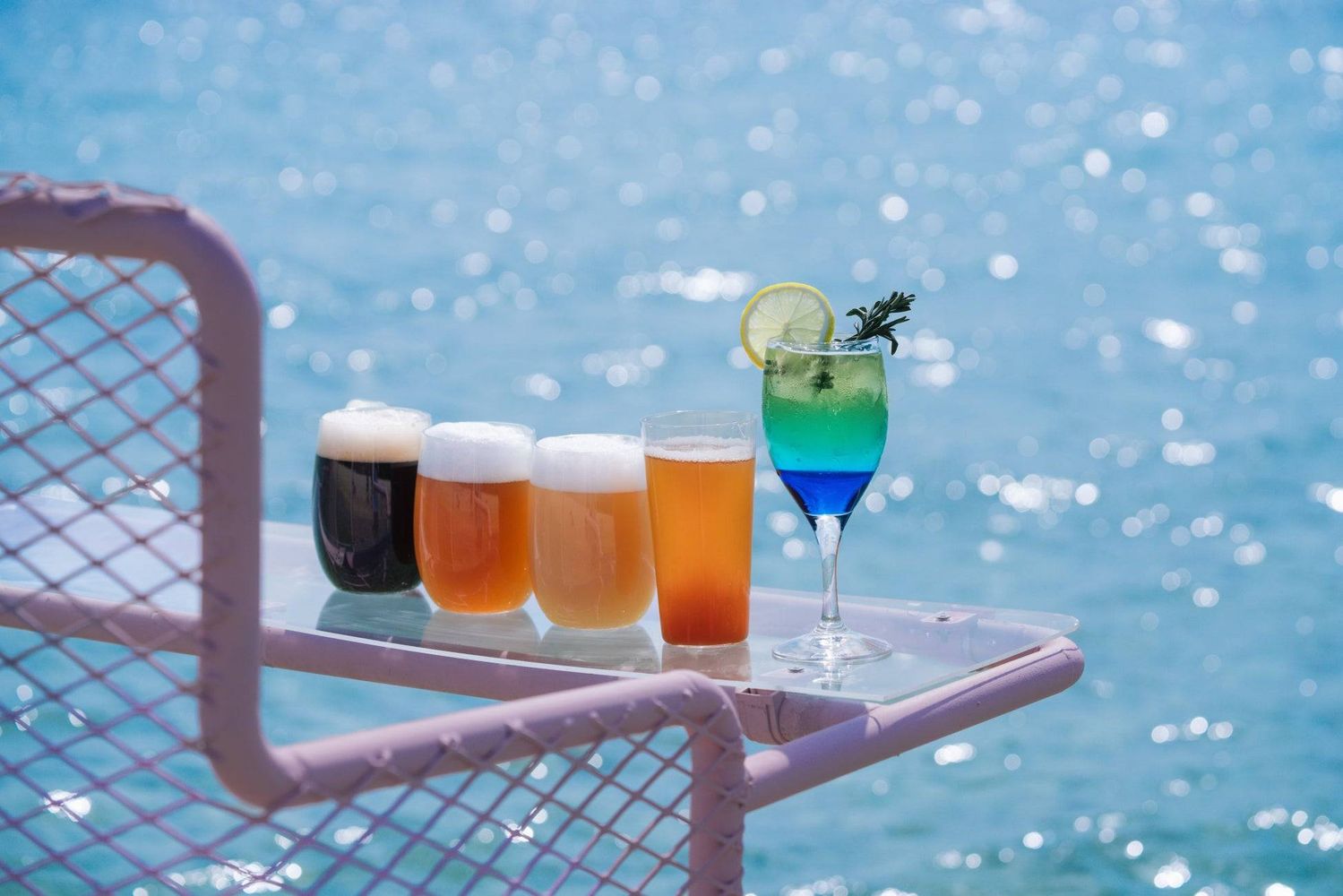 3. 特徴2 多彩なクラフトビールとノンアルコールカクテル