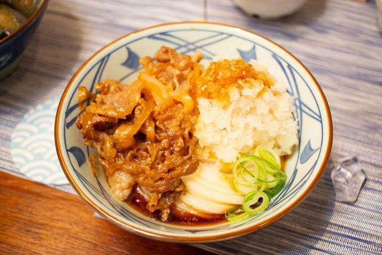 丸亀製麺鬼おろ肉ぶっかけうどん