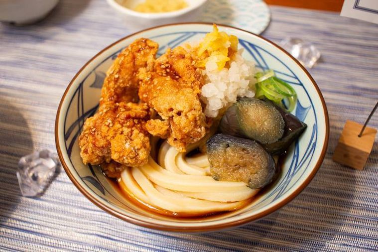 丸亀製麺鬼おろし鶏からぶっかけうどん