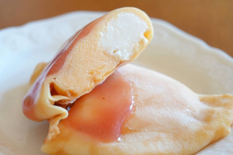 クレープ生地の中身のアイス