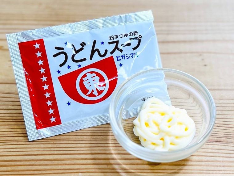 ヒガシマル醤油のうどんスープとマヨネーズ