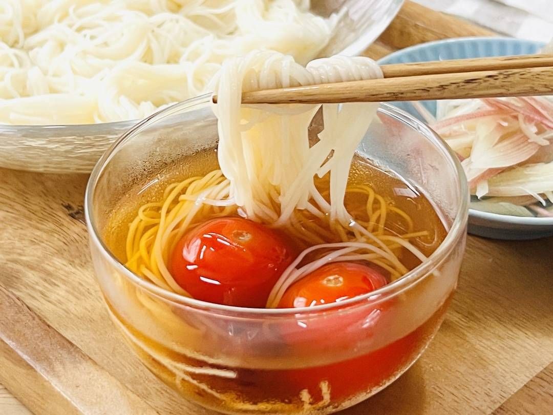 そうめんつゆが最後まで薄まらない冷凍ミニトマトの便利な使い方