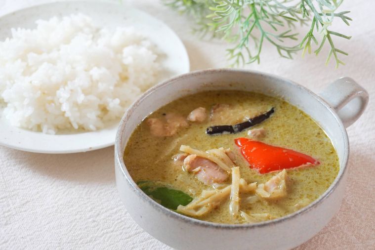 グリーンカレーと白米