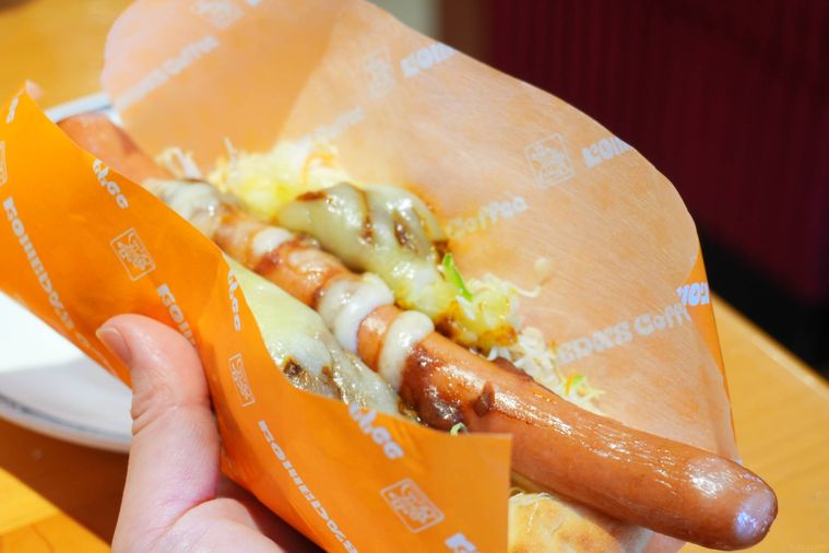 コメダ珈琲店のカリーナンドッグ