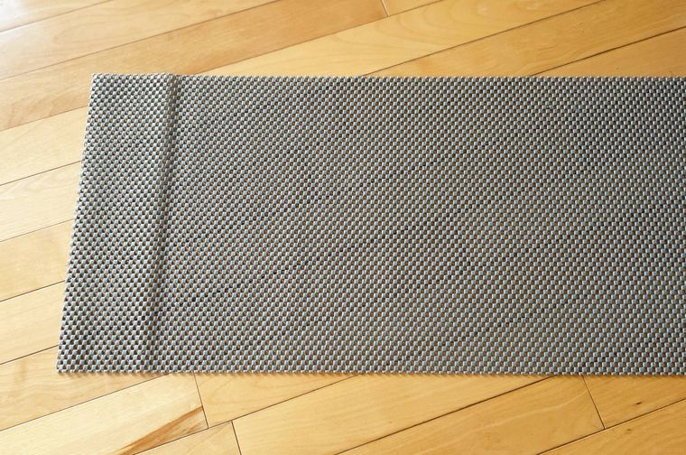 床に敷いたNONSLIP MAT
