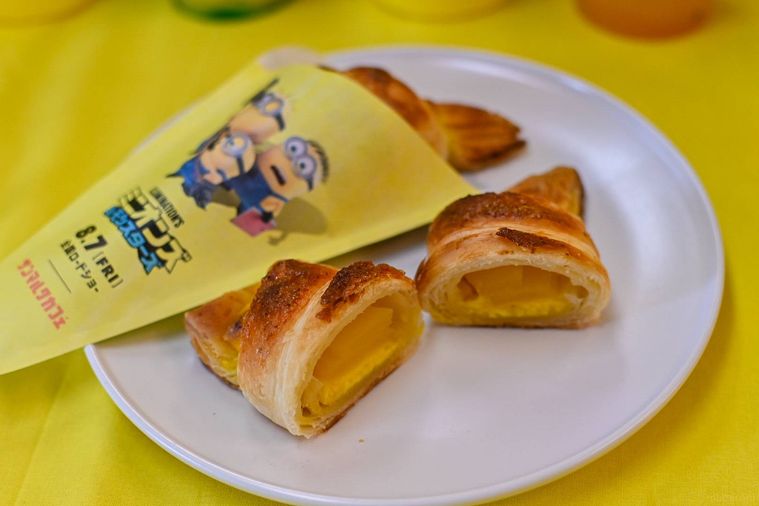 お皿にのったチョコクロ