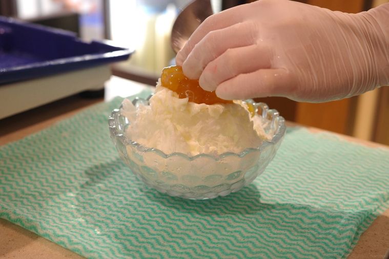 かき氷を作っている様子