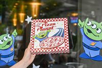 ディズニーマニアが解説東京ディズニーランドトイ・ストーリー5のおすすめフード注目スポット