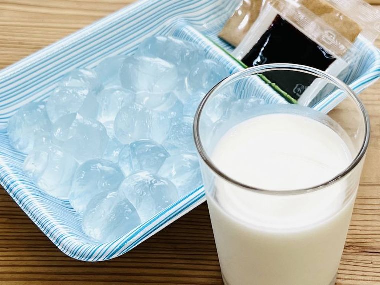 わらび餅と牛乳