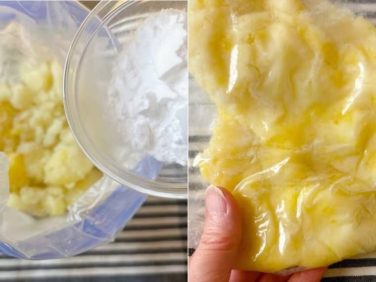 つぶしたじゃがいもに片栗粉を加えようとしている様子