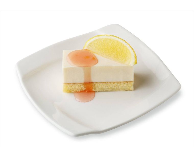 レモンのレアチーズケーキ 白桃