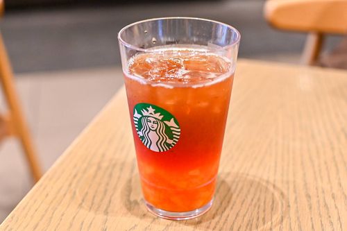 ドリンクを斜めから