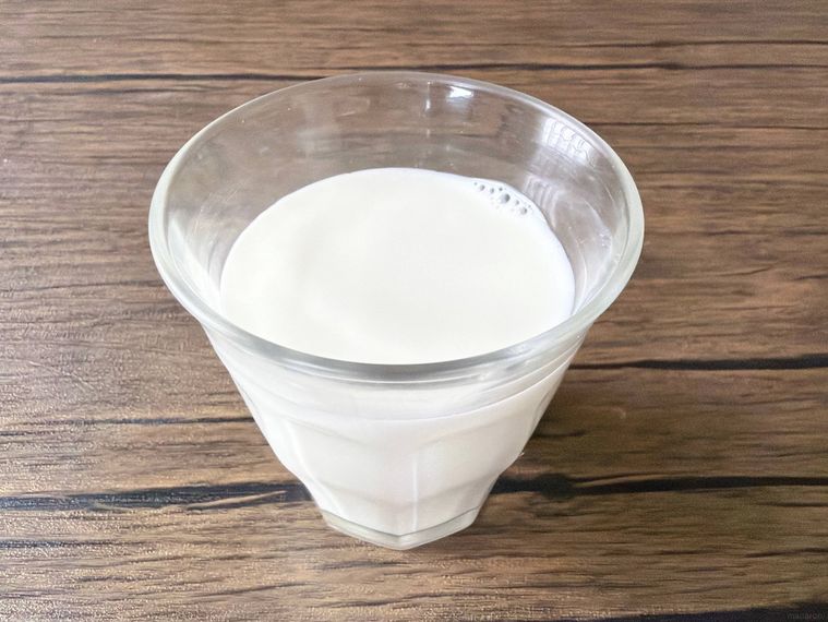 グラスに入った牛乳