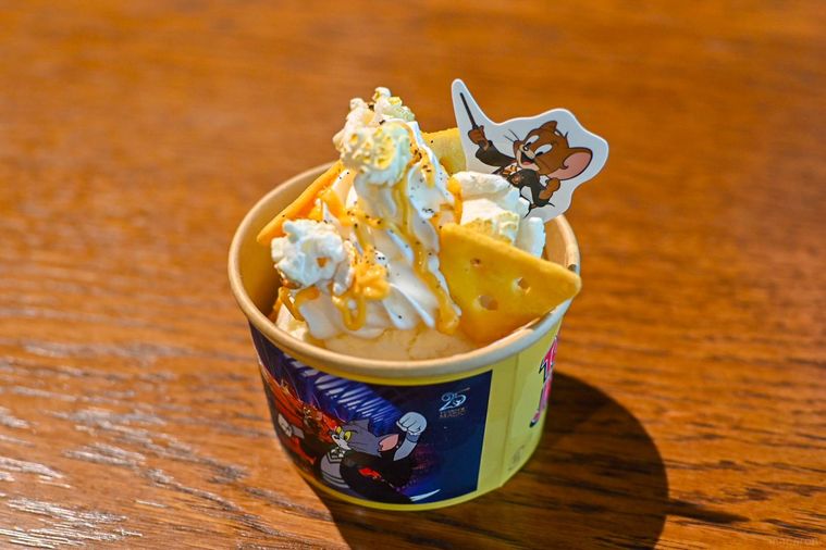 カップアイスのアップ