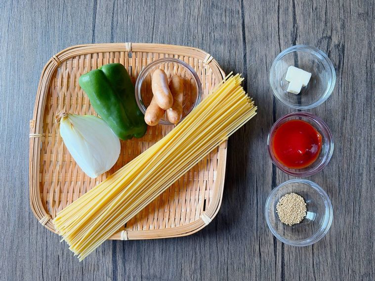 ナポリタンの材料