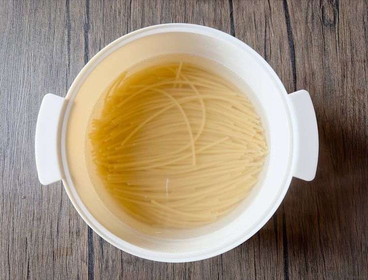 ビストロヌードルでパスタの下ゆでをしたもの
