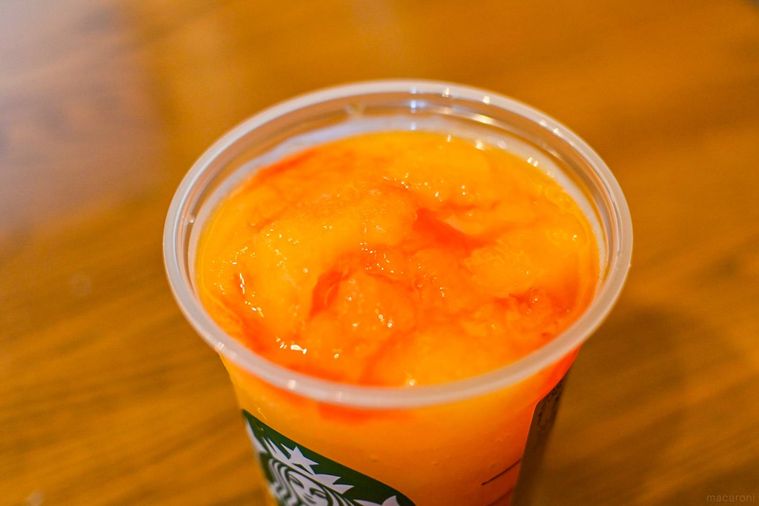 ドリンクのトッピングのアップ