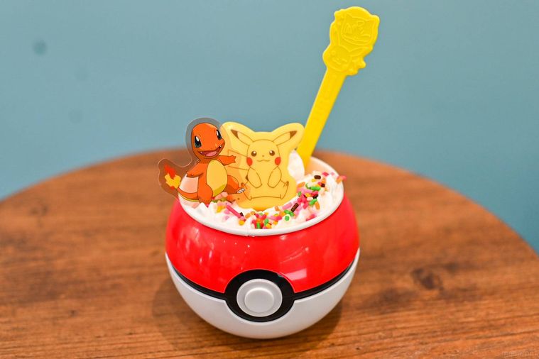 モンスターボールに入ったアイス