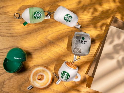 人気商品をモチーフにしたぬいぐるみチャーム