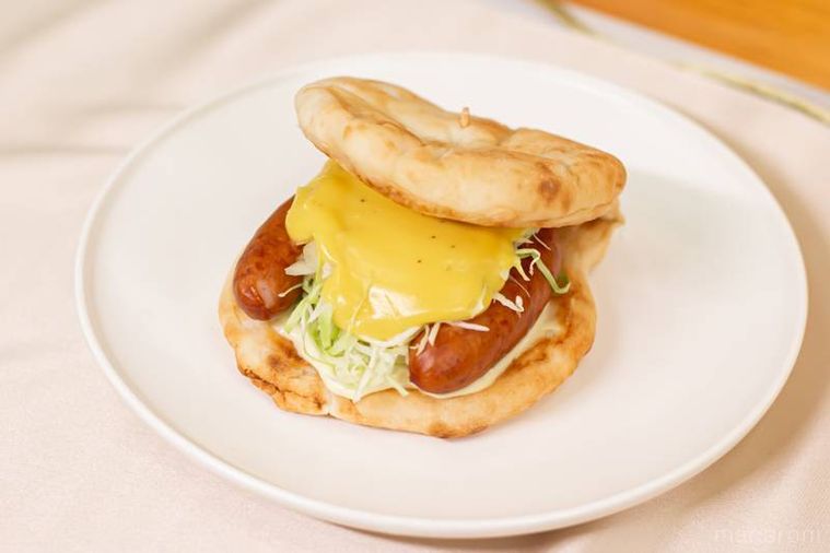 モスバーガー黄金チーズのフォカッチャ