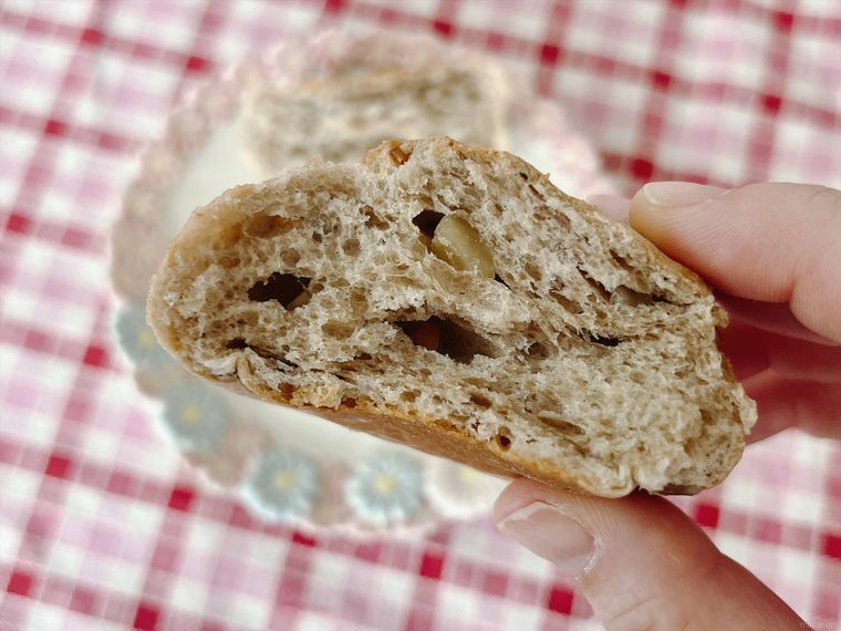 コストコの新作ベーカリー雑穀くるみロール
