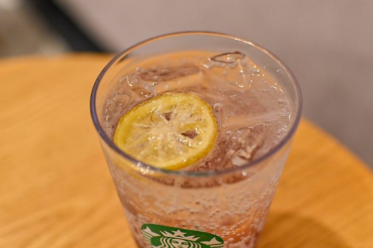 ドリンクのトッピングのアップ