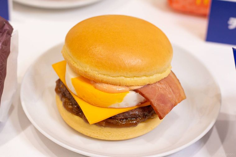 マクドナルド炙り牛すき焼き風月見