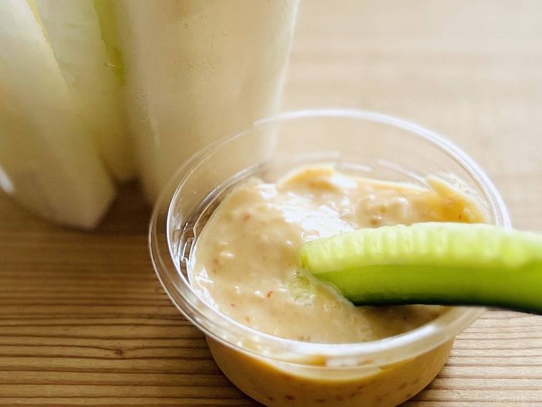セブンイレブンのこうじ味噌マヨネーズ入り 野菜スティック