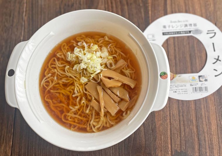電子レンジ調理器で作ったラーメン