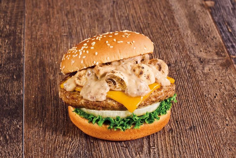 2. マッシュルームチーズバーガー ポルチーニクリームソース