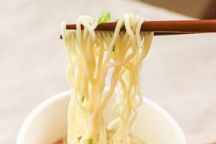 Secoma 山わさび塩ラーメン 改の麺のアップ