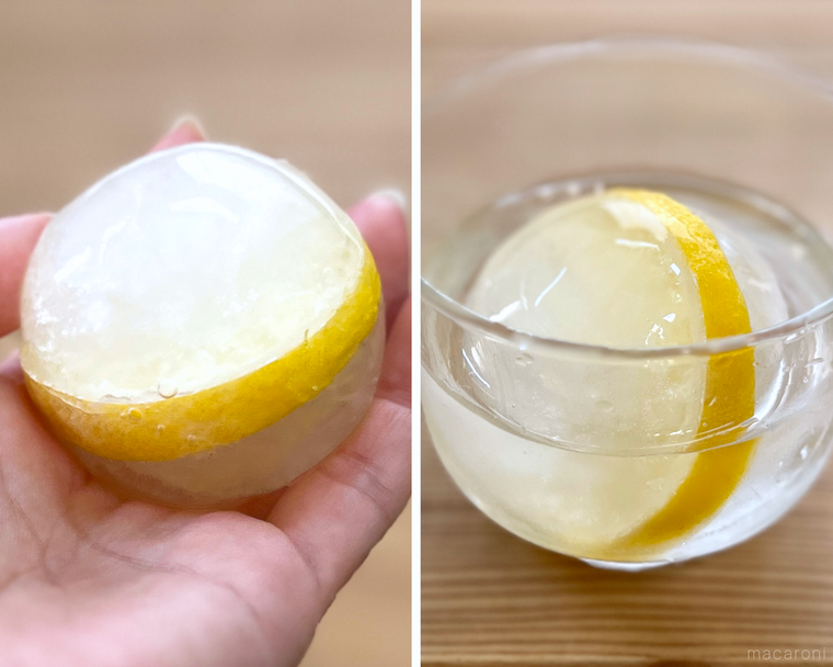 レモンの輪切りが入った丸い氷