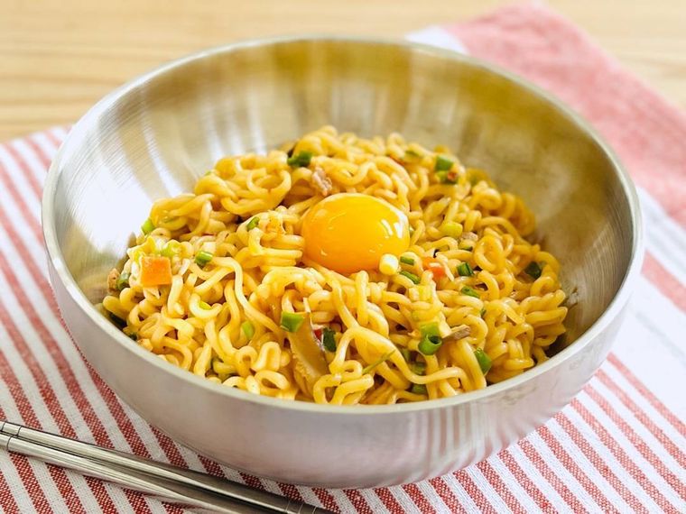 辛ラーメンで作ったまぜそば
