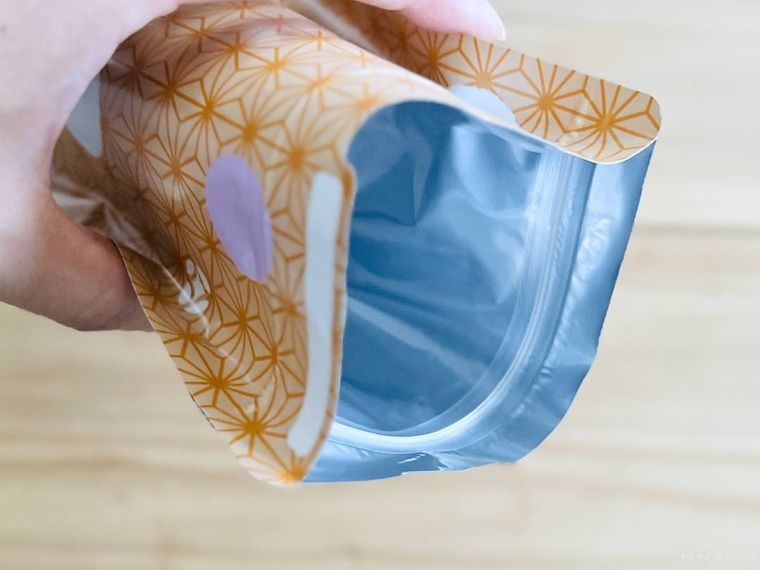 ダイソーの食品保存袋そば・うどん用を開けた様子