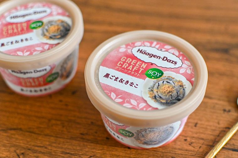 アイスのカップのアップ