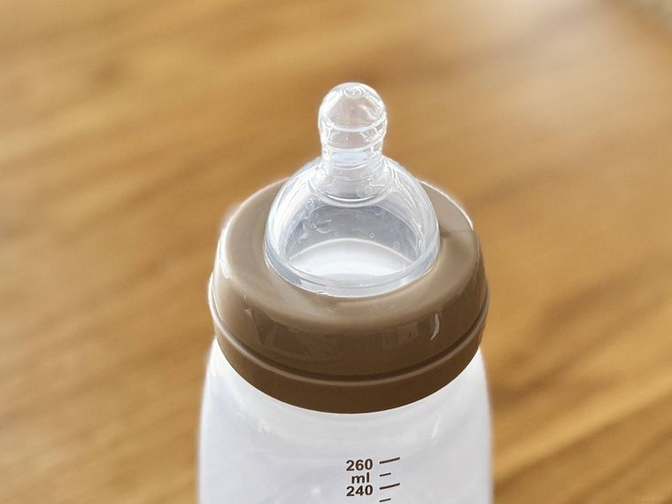 スリーコインズの哺乳瓶の吸い口