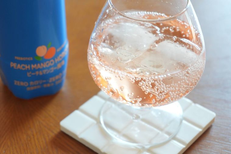 デュアルバイオティク・ソーダ 乳酸菌入りソーダ ピーチマンゴー風味