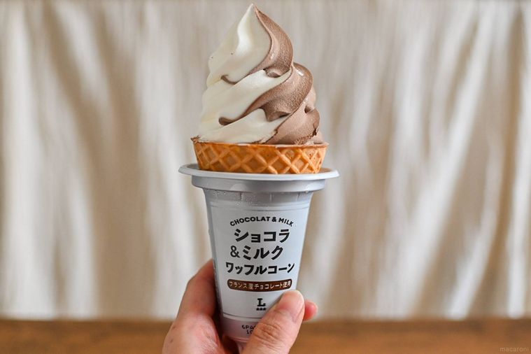ショコラミルクワッフルコーンのアップ