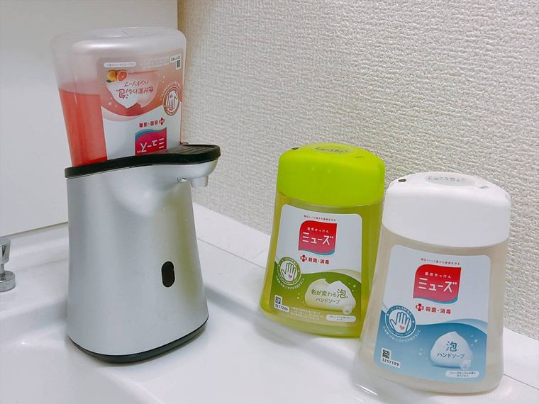 コストコのミューズ ノータッチ 泡ハンドソープ 詰替 250ml4本を自宅で使用している様子
