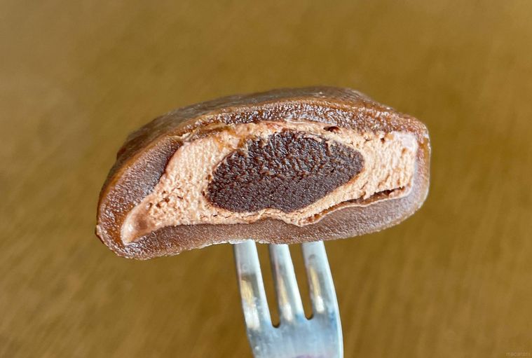  ホイップクリーム大福チョコの断面図