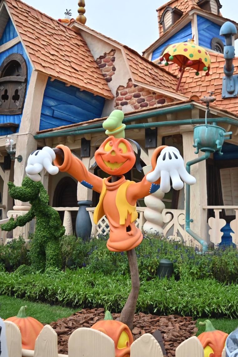 トゥーンタウンのハロウィーンの装飾