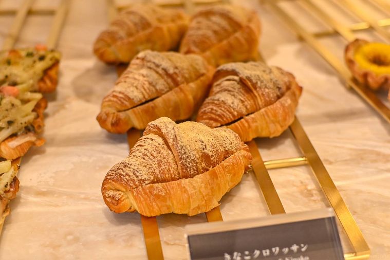 クロワッサンが並んでいるところ