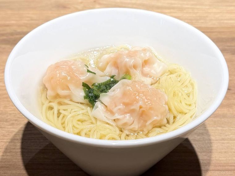 ミスタードーナツの香港風 ぷりぷり海老ワンタン麺