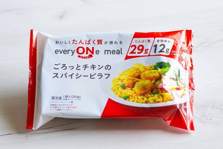 ニチレイごろっとチキンのスパイシーピラフのパッケージ