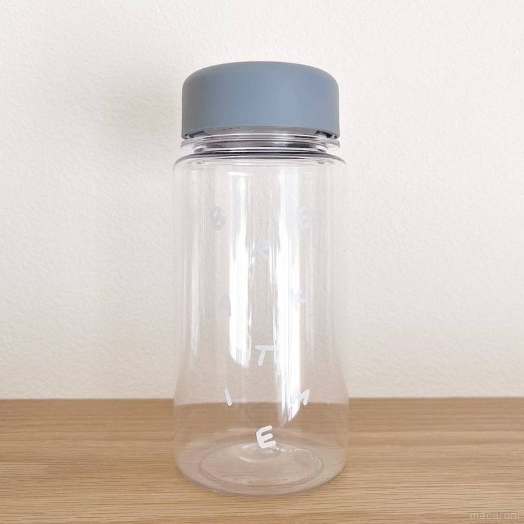 セリアのウォーターボトル 中蓋付き300ml