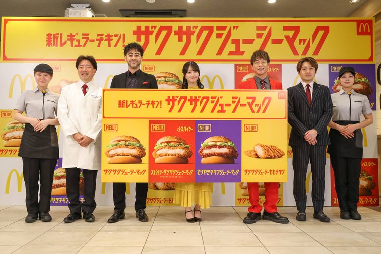 マクドナルドの新商品が並んだフォトスポット