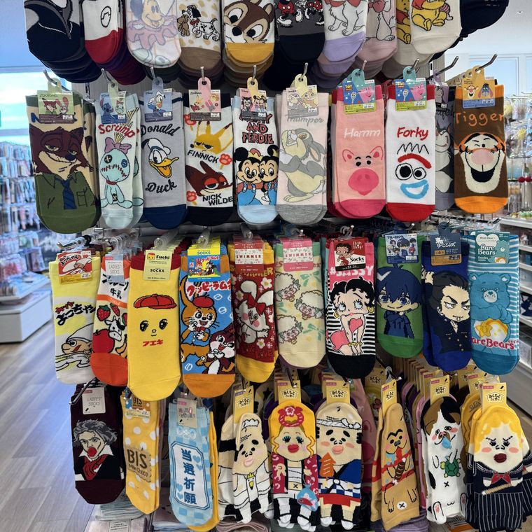 セリアの靴下売り場