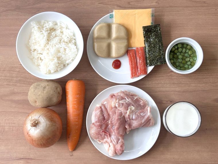 雪だるまホワイトシチューの材料が並んでいるところ