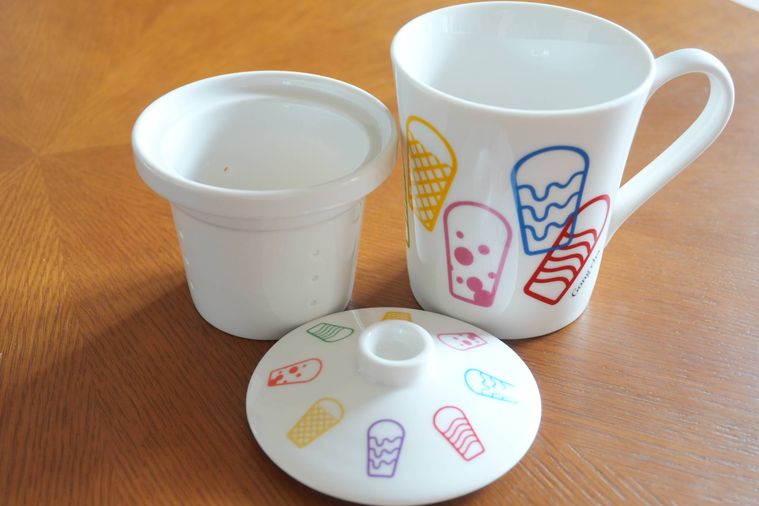 景徳鎮産 茶こし付きマグカップ